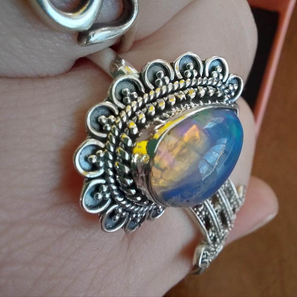 Elegant Ethiopian Opal Silver Ring Size 11 - Picture 10 of 15